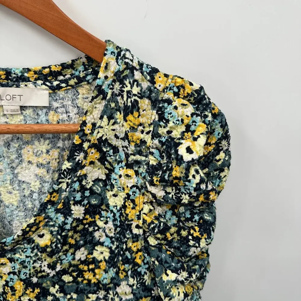 LOFT  Floral Shirred Puff Sleeve Long Sleeve Blouse Top // S